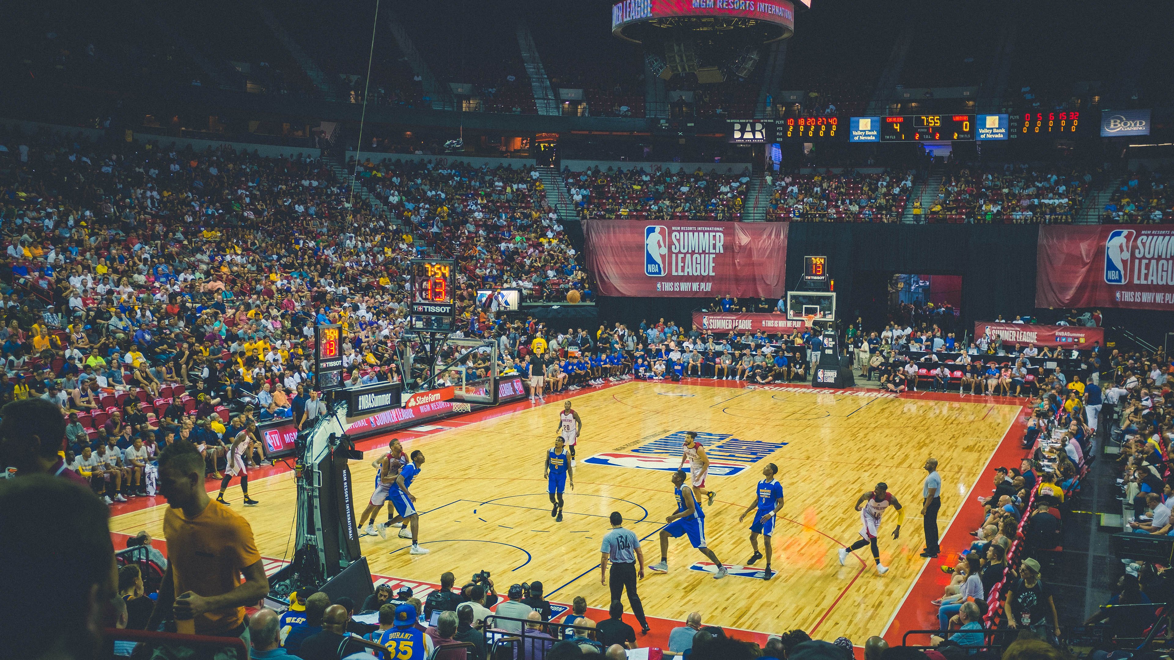 篮球俱乐部管理体系趋向专业化，篮球俱乐部的运营模式