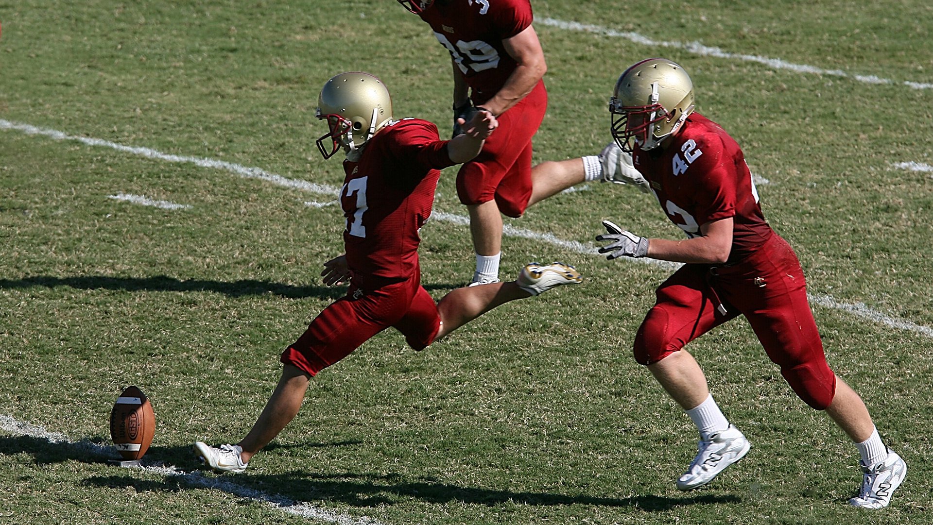 精彩進球為球迷帶來驚喜，賽場氣氛火爆，精彩进球集锦